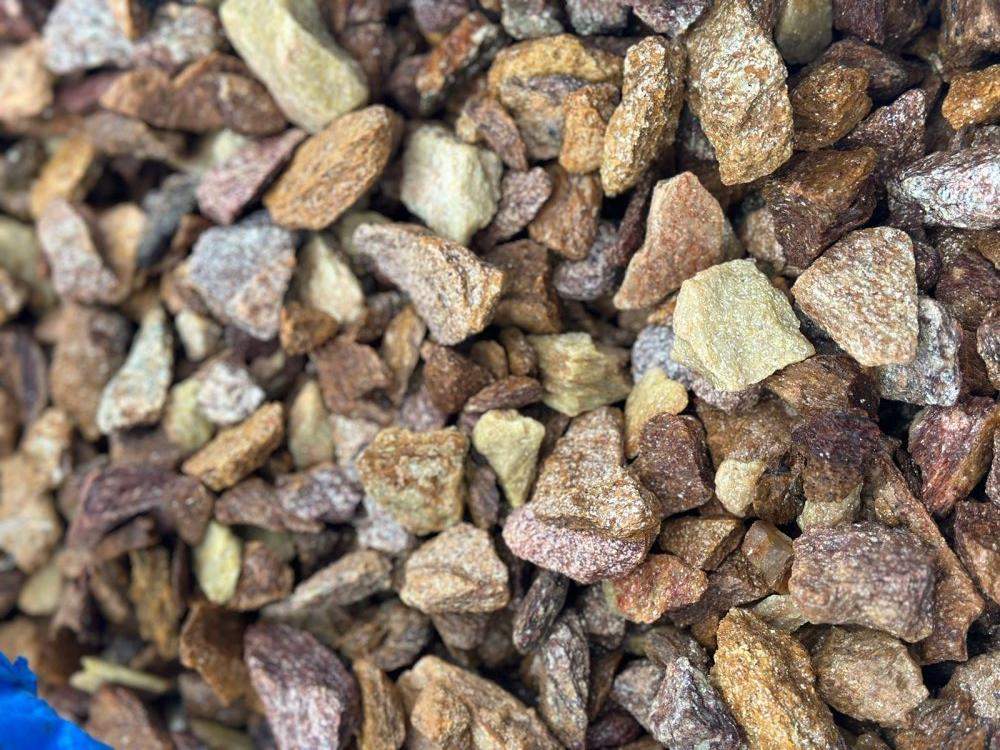 Златолит персиковый декоративная каменная крошка купить в Дубне