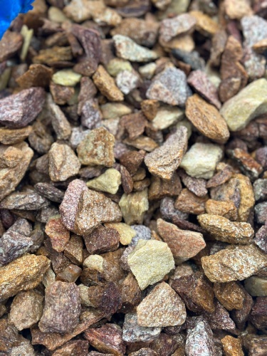 Златолит персиковый декоративная каменная крошка купить в Дубне