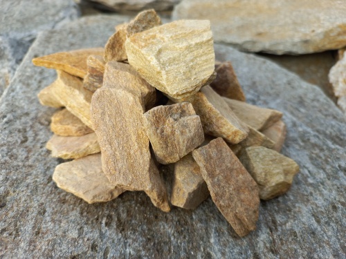 Златолит жёлтый декоративная каменная крошка купить в Дубне