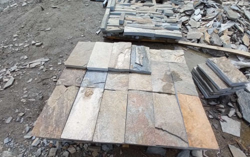 Плитка пилёная златолит Уральский для цоколя, отмостки купить в Дубне