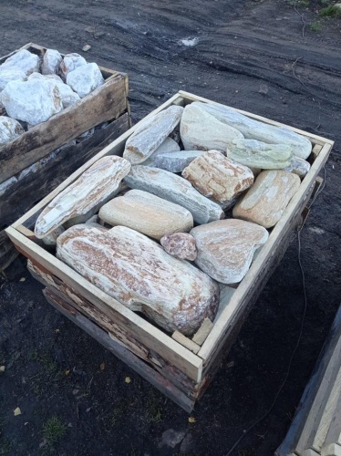 Златолит жёлтый, жёлто-зелёный глыбки и валуны для ланшафтного дизайна купить в Дубне